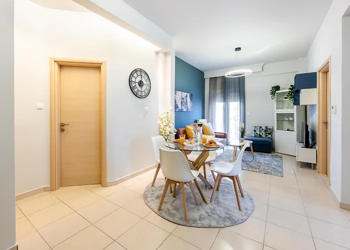 Dream House Apartment